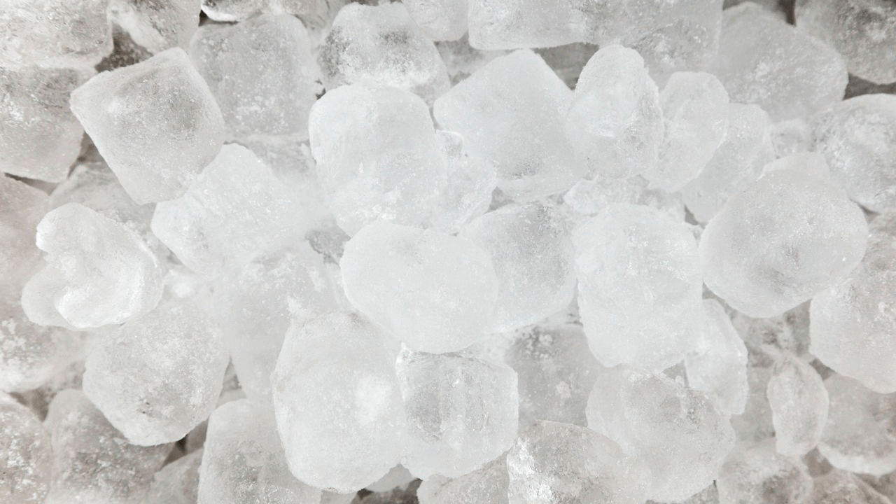Hielo industrial o casero: diferencias, cuál enfría más y consejos para  hacer hielo en casa