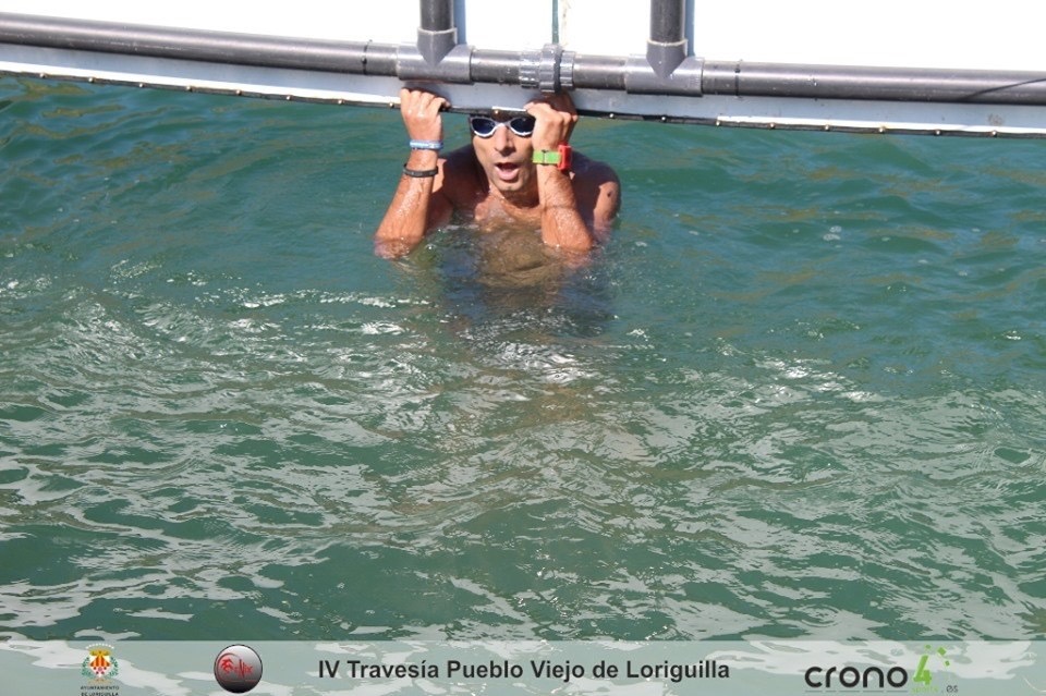 Nadando por Loriguilla