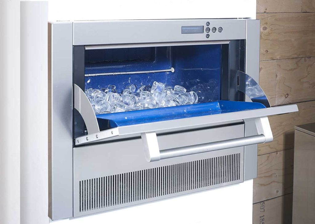 Ice kitchen ice maker