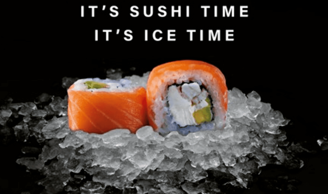 The trend of using crushed ice to serve sushi
