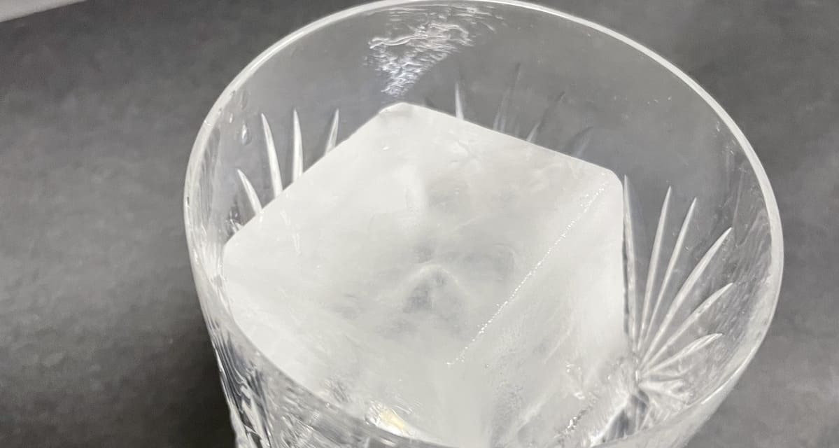 hielo transparente o hielo blanco